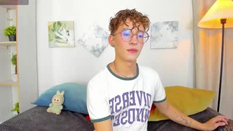 ian  online show from November 11, 2025, 3:06 am