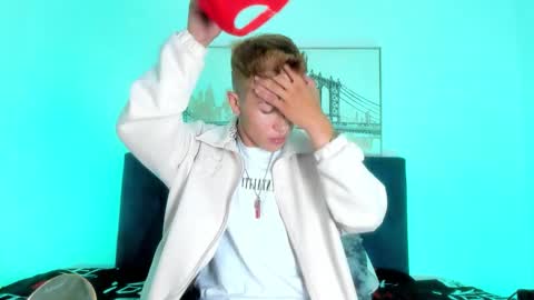 Andrew online show from January 18, 2026, 4:05 am