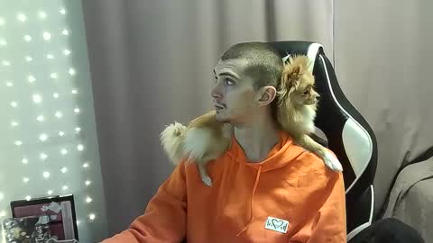 MAX online show from February 11, 2025, 9:20 am