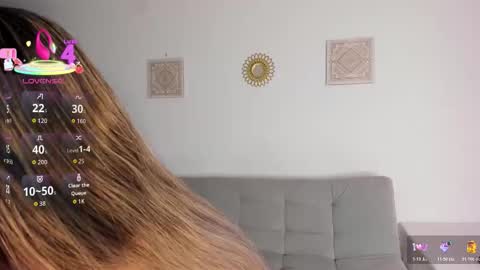 ice_y_abigail online show from December 2, 2025, 12:10 pm