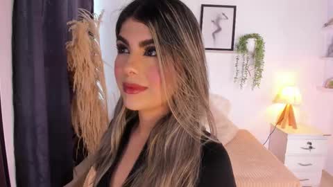 ice_y_abigail online show from January 6, 2026, 12:09 pm