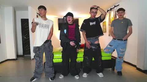 THOMAS AND DAMIAND online show from December 22, 2025, 12:46 pm