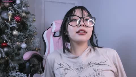 Hitomi   online show from January 2, 2025, 6:07 am