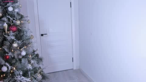 Hitomi   online show from January 2, 2025, 9:11 am