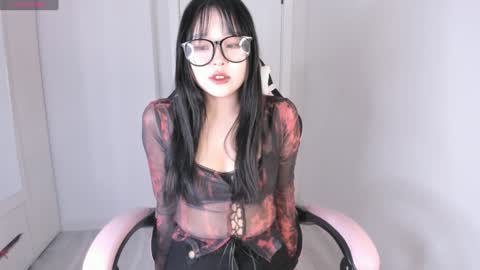 Hitomi   online show from February 2, 2025, 1:08 pm