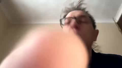 icums4u online show from December 15, 2024, 9:56 am