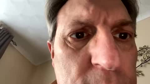 icums4u online show from February 6, 2025, 2:58 pm