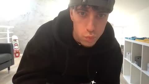 Snapshot of icyninesix chatting on December 21, 2024, 2:26 pm icyninesix online show from December 21, 2024, 2:26 pm