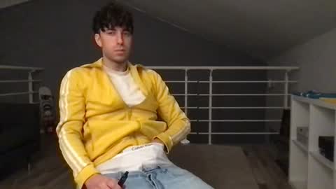 Snapshot of icyninesix chatting on February 5, 2025, 12:10 am icyninesix online show from February 5, 2025, 12:10 am