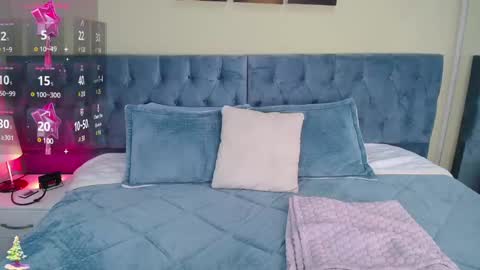 Icy online show from January 11, 2025, 11:45 am