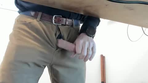 idfunguy2023 online show from January 20, 2025, 7:04 pm