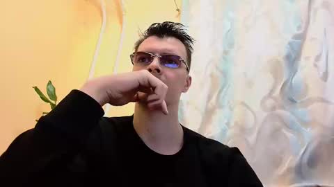 idici online show from December 8, 2024, 10:03 pm