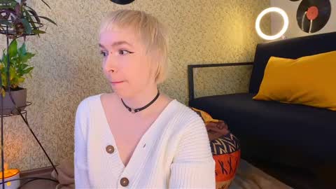 Emmy  help me reach 100 thumbs up online show from February 24, 2025, 6:05 am