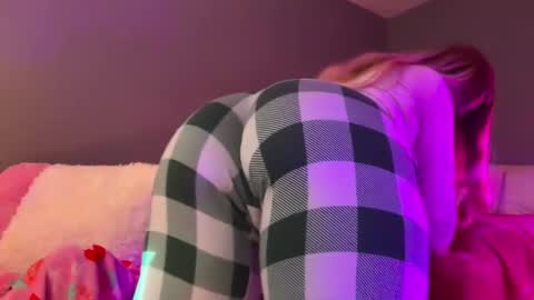 cassie online show from September 17, 2025, 6:09 pm