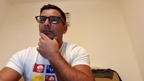 ihtiandar1008 online show from March 1, 2025, 10:21 pm