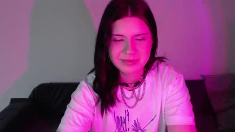 Vella online show from September 9, 2025, 11:48 pm