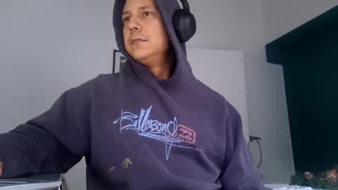 Snapshot of ijustjerk chatting on October 3, 2025, 11:18 am ijustjerk online show from October 3, 2025, 11:18 am