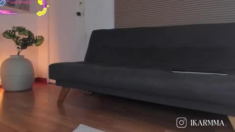 Lua     online show from February 9, 2026, 10:47 pm