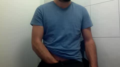 ilcaponero online show from April 9, 2026, 11:21 pm