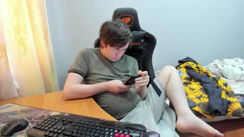 iliaskris online show from September 10, 2025, 11:21 am