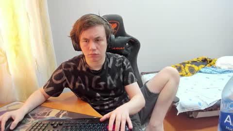 iliaskris online show from September 23, 2025, 9:34 am