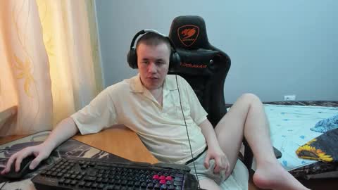 iliaskris online show from October 3, 2025, 4:20 am