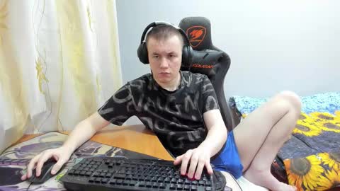 iliaskris online show from October 9, 2025, 2:04 pm