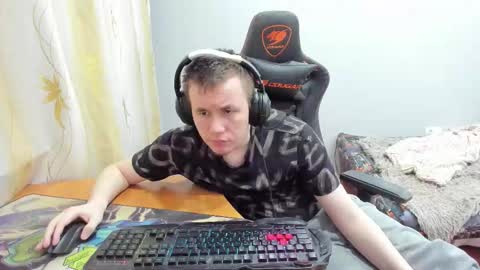 iliaskris online show from November 6, 2025, 1:06 am