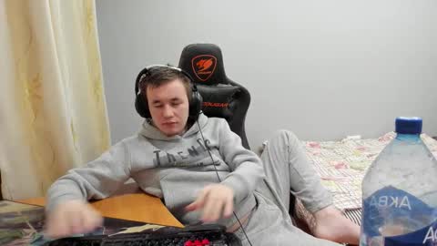 iliaskris online show from December 1, 2025, 4:17 am