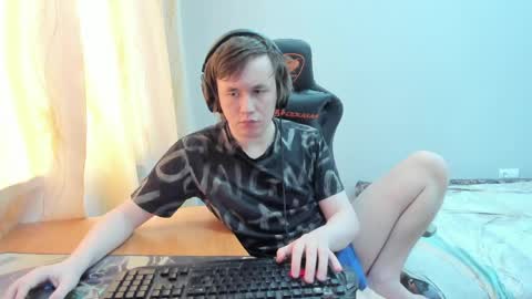 iliaskris online show from April 3, 2026, 7:50 am