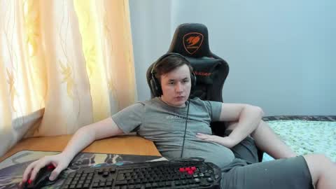 iliaskris online show from June 3, 2026, 2:33 pm
