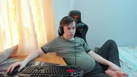 iliaskris online show from June 6, 2026, 12:32 pm