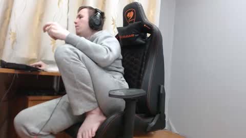 lord online show from December 1, 2025, 4:23 pm