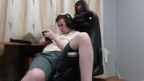 Snapshot of iliaskrisloveee chatting on February 9, 2026, 1:04 pm lord online show from February 9, 2026, 1:04 pm