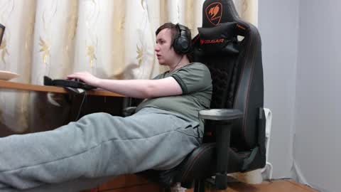 Snapshot of iliaskrisloveee chatting on February 25, 2026, 5:22 pm lord online show from February 25, 2026, 5:22 pm