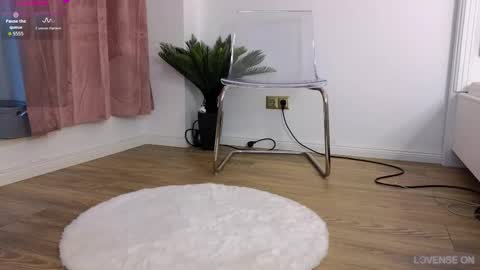 Emma online show from October 22, 2025, 4:46 am