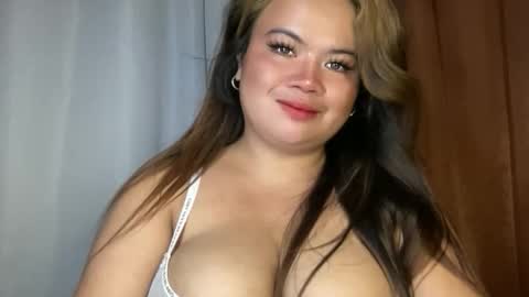 QUEEN KATH online show from April 17, 2026, 12:41 pm