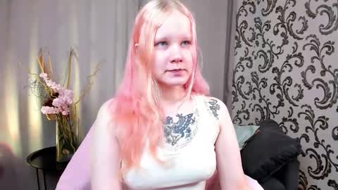 Annie online show from September 18, 2025, 3:30 am