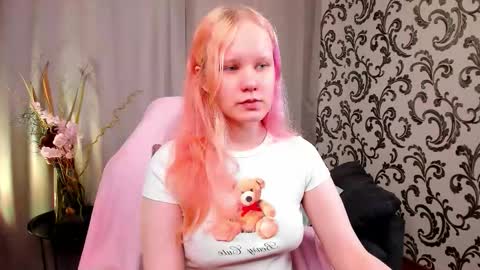 Annie online show from September 19, 2025, 3:08 am