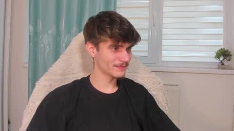 Snapshot of illusions888 chatting on January 29, 2025, 12:45 pm D-Illusion online show from January 29, 2025, 12:45 pm