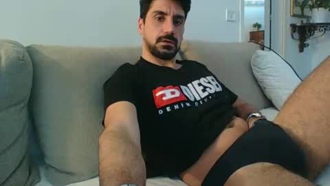 ilmangj90 online show from February 8, 2025, 9:35 am