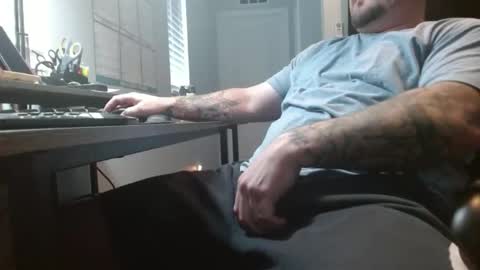 Letsgogetit online show from January 9, 2026, 3:37 pm