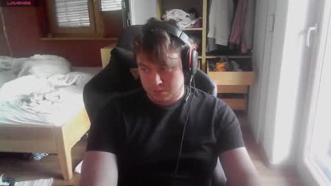 iloveyoutoo2000 online show from January 10, 2025, 2:55 pm