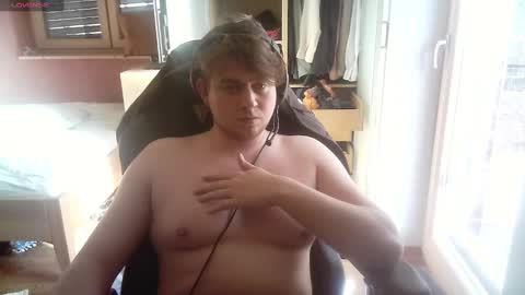 iloveyoutoo2000 online show from February 1, 2025, 1:41 pm