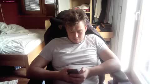 iloveyoutoo2000 online show from February 2, 2025, 2:45 pm