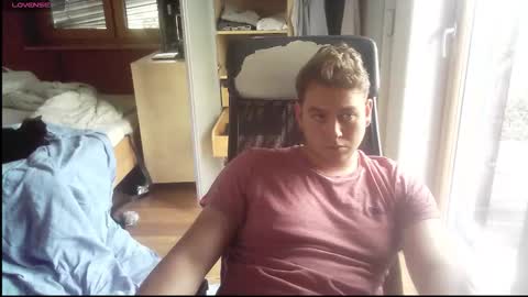 iloveyoutoo2000 online show from September 26, 2025, 12:53 pm