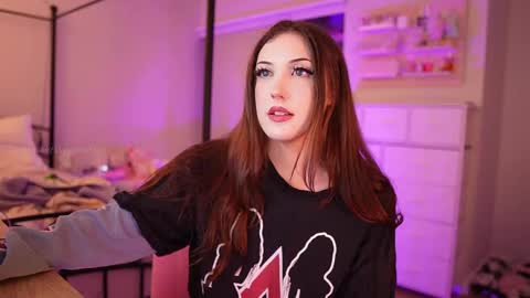 iluvemmeline online show from March 3, 2026, 10:43 am