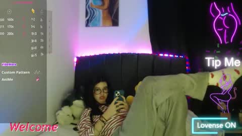 Ily Bea online show from April 26, 2026, 1:25 am