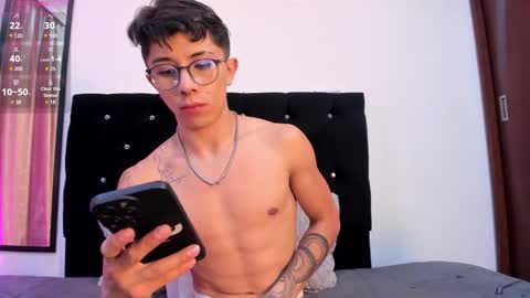 Snapshot of im__thomas chatting on December 11, 2024, 5:21 am IM  THOMAS online show from December 11, 2024, 5:21 am