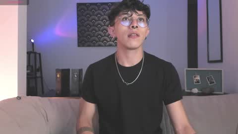 Snapshot of im__thomas chatting on October 3, 2025, 4:31 am IM  THOMAS online show from October 3, 2025, 4:31 am